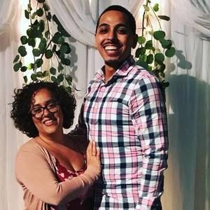 Meet your Posher, Iris